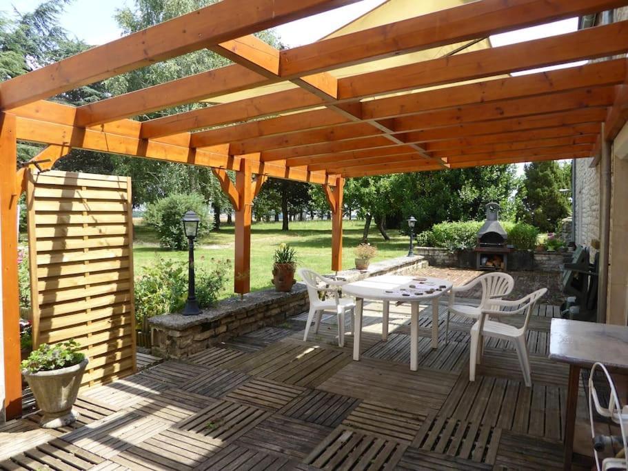 Maison Entiere Independante Noyers-sur-Serein Kültér fotó