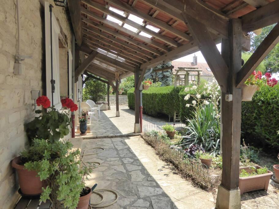 Maison Entiere Independante Noyers-sur-Serein Kültér fotó